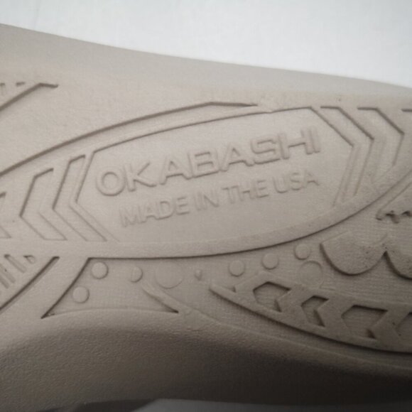 Okabashi Ladies Size Med. One Piece Construction Beige Thong Sandals - Picture 7 of 7